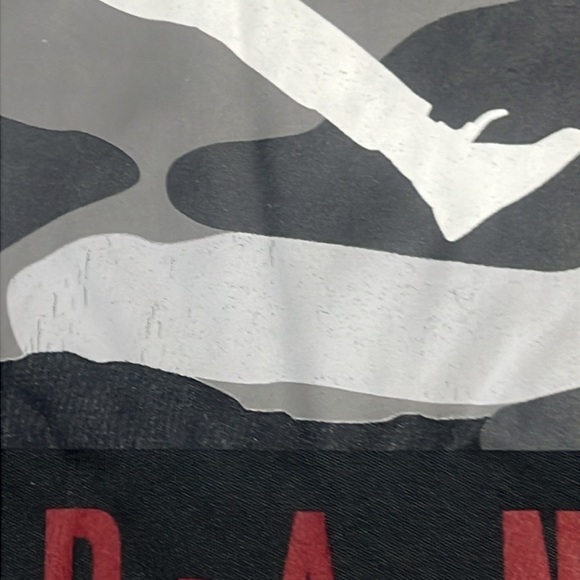 Nike Air Jordan Dri-Fit dark grey top with camo background sz M 10-12 - Picture 3 of 5